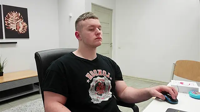 Snapshot of Richard_Dullas chatting on November 25, 7:25 pm Richard Dullas online show from November 25, 7:25 pm