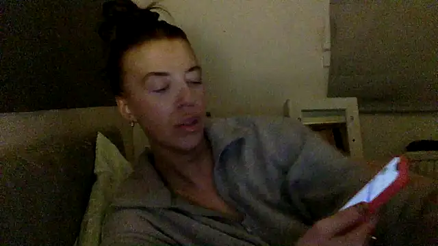 Snapshot of Bellababexox chatting on June 18, 4:13 am Bellababexox online show from June 18, 4:13 am