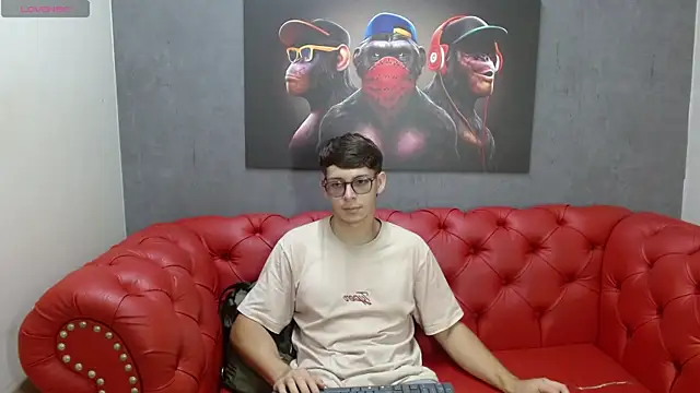Stuart White online show from September 18, 6:43 pm