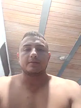 Geral Yeraldyn09 online show from November 15, 7:32 pm