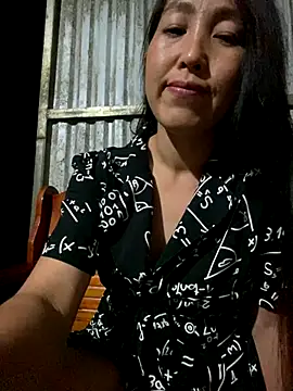 Snapshot of Huong-Ly chatting on October 19, 1:45 pm Huong-Ly online show from October 19, 1:45 pm