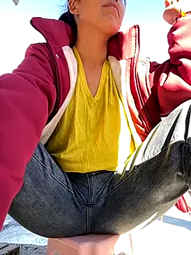 Snapshot of Huong-Ly chatting on November 29, 8:06 am Huong-Ly online show from November 29, 8:06 am