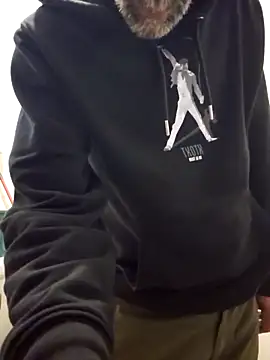 Stingles online show from October 24, 3:19 pm