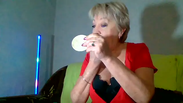 DianaQDream online show from March 1, 4:14 am