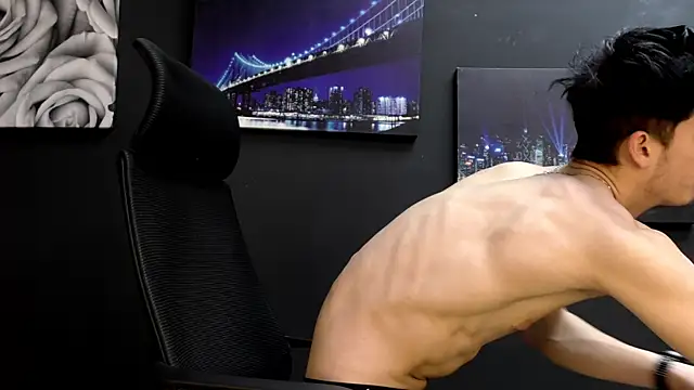 Snapshot of SirReed chatting on February 6, 7:34 am SirReed online show from February 6, 7:34 am