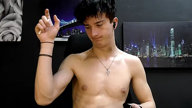 Snapshot of SirReed chatting on February 12, 5:57 am SirReed online show from February 12, 5:57 am