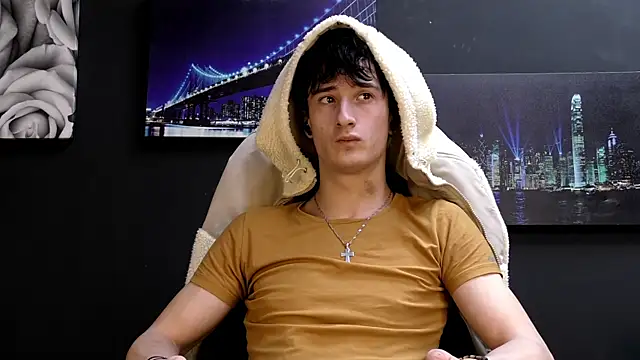 Snapshot of SirReed chatting on February 13, 3:57 am SirReed online show from February 13, 3:57 am