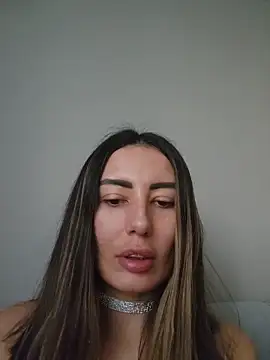 salmaesco online show from November 12, 12:33 am