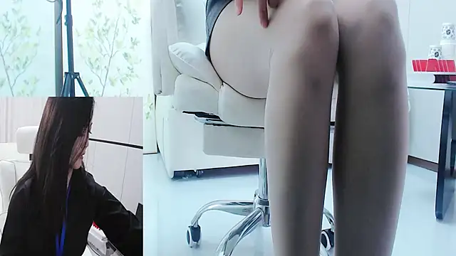 Eileen-L online show from December 19, 1:56 am