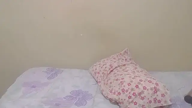 Snapshot of Blackberry96_ chatting on February 4, 8:25 pm Blackberry96 online show from February 4, 8:25 pm