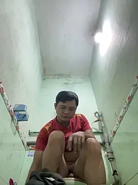 hotboy2x online show from December 17, 2:06 am