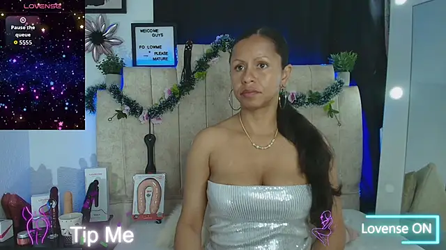 Catherine mature45 online show from December 15, 6:23 pm