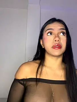 Michelle johnson  online show from October 18, 5:14 pm