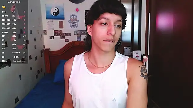 DannyPhantom555 online show from October 7, 4:37 pm