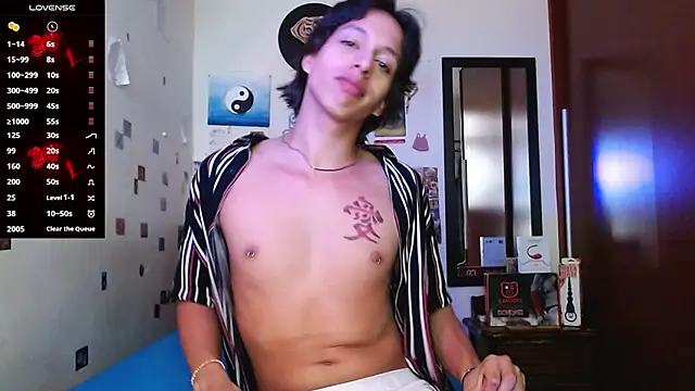 DannyPhantom555 online show from November 18, 6:01 pm