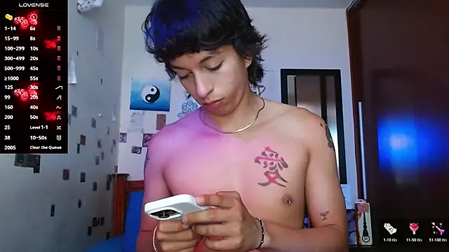 DannyPhantom555 online show from November 27, 6:21 pm