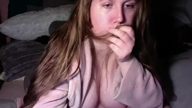 Missmissymee online show from October 25, 7:08 pm