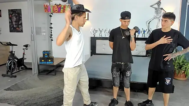 Snapshot of Playhardsex_ chatting on October 11, 10:52 pm Playhardsex online show from October 11, 10:52 pm