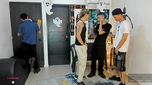 Snapshot of Playhardsex_ chatting on October 15, 11:05 pm Playhardsex online show from October 15, 11:05 pm