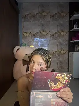 hannachris- online show from January 6, 11:18 pm