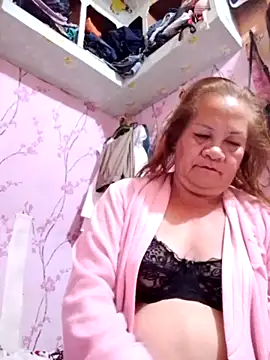 vickyhot1966 online show from April 12, 9:53 pm