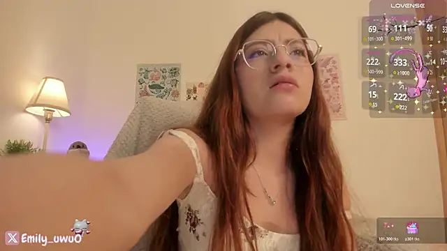 Snapshot of emily_uwu0 chatting on July 18, 11:52 pm emily uwu0 online show from July 18, 11:52 pm