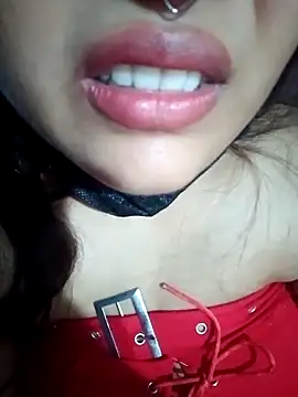 Hott Muskan online show from February 28, 6:42 pm