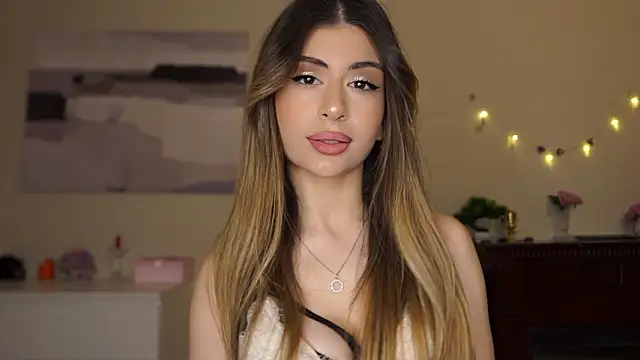 GeorginaHarn online show from February 19, 8:10 am