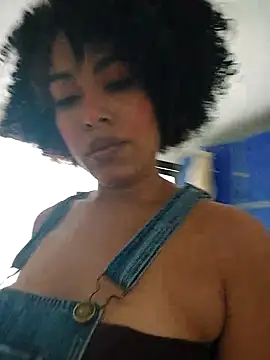 Snapshot of delaylacruz chatting on October 8, 12:25 pm delaylacruz online show from October 8, 12:25 pm