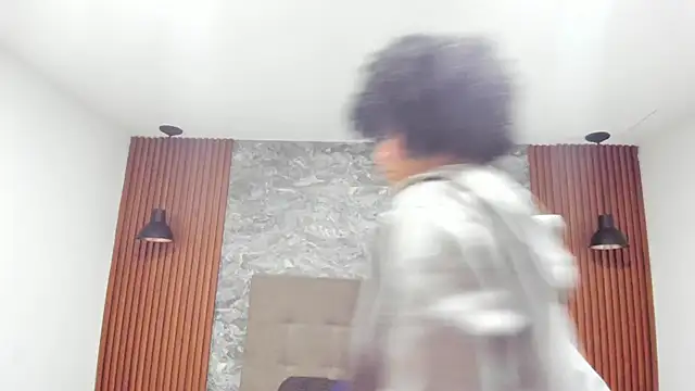 Snapshot of delaylacruz chatting on October 18, 11:11 am delaylacruz online show from October 18, 11:11 am