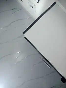 Snapshot of delaylacruz chatting on November 22, 1:37 am delaylacruz online show from November 22, 1:37 am