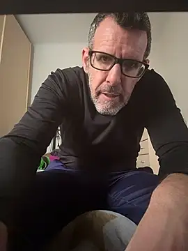 gigolobcn online show from February 10, 10:52 am