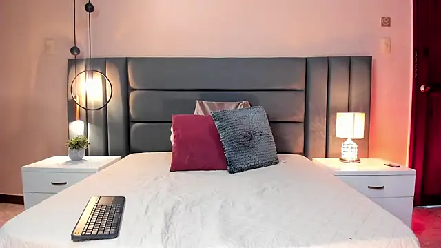 DaphneBeaumont online show from October 8, 12:14 pm