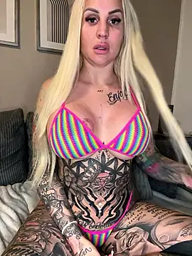 CoraDiamond online show from January 8, 12:02 am