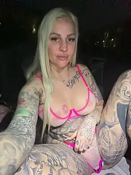 Snapshot of CoraDiamond chatting on February 14, 5:32 pm CoraDiamond online show from February 14, 5:32 pm