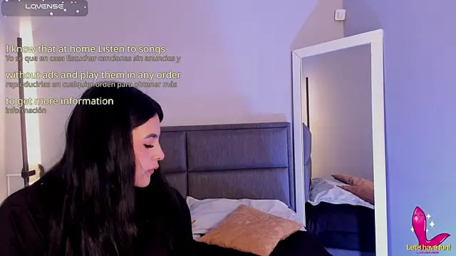 Emma  clark  online show from October 15, 12:05 pm