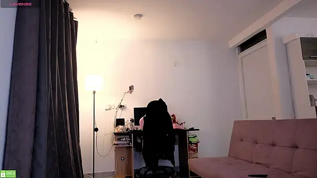 colette e online show from March 31, 8:48 am