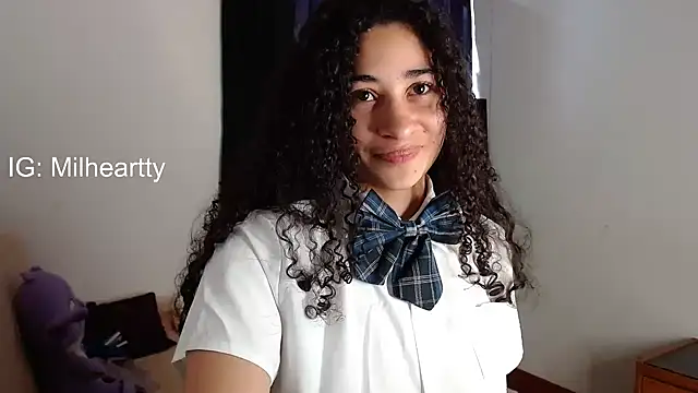 Snapshot of heartty_Milah chatting on November 12, 6:19 pm heartty Milah online show from November 12, 6:19 pm