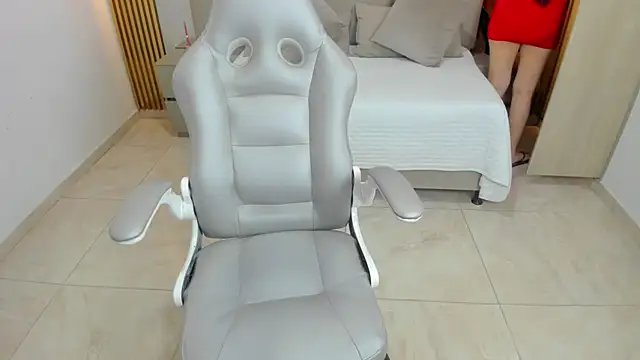 Keisha jalal online show from November 4, 7:24 pm