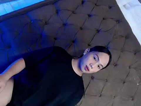 Snapshot of Cockyliciousx chatting on October 28, 10:41 am Cockyliciousx online show from October 28, 10:41 am