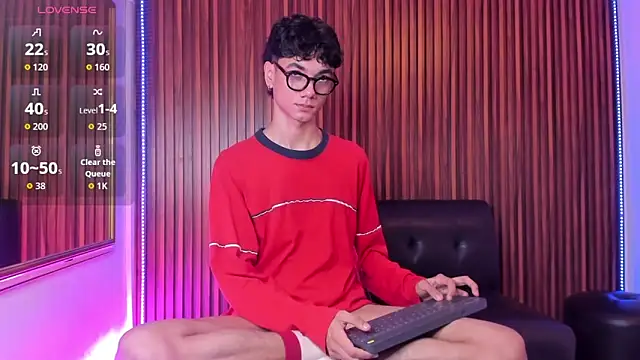 Phillicious   online show from January 12, 11:43 pm