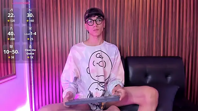 Phillicious   online show from January 15, 12:04 am