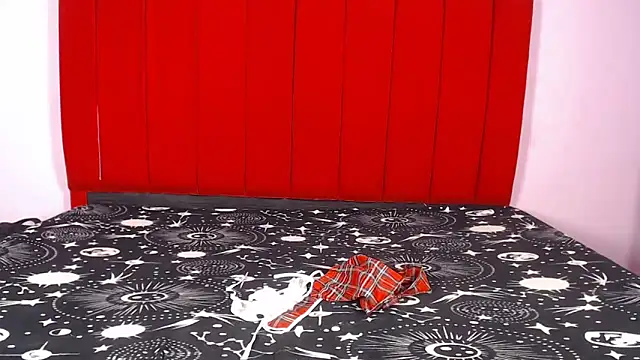 Camila GirlSexy online show from October 24, 7:05 am