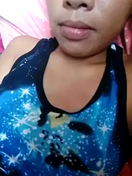 Snapshot of HotNaughtyGirl23 chatting on November 30, 1:20 am HotNaughtyGirl23 online show from November 30, 1:20 am