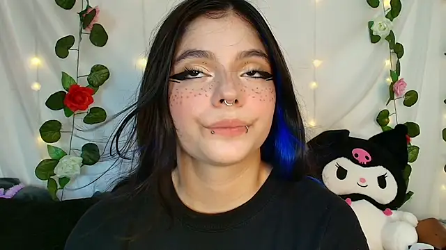 Snapshot of cutee_andrea chatting on May 26, 2:18 am cutee andrea online show from May 26, 2:18 am
