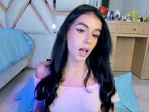 LuciaJhonnesBaby online show from January 14, 10:58 pm