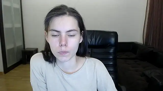 AmelieReve online show from October 20, 4:07 pm