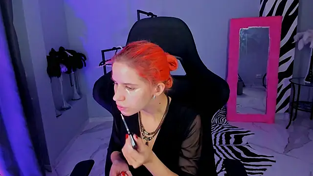 NitaNihil online show from October 29, 7:04 pm