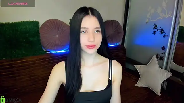 SelinLi online show from March 15, 9:15 am