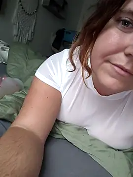Snapshot of sasihasi98 chatting on July 8, 9:36 am sasihasi98 online show from July 8, 9:36 am